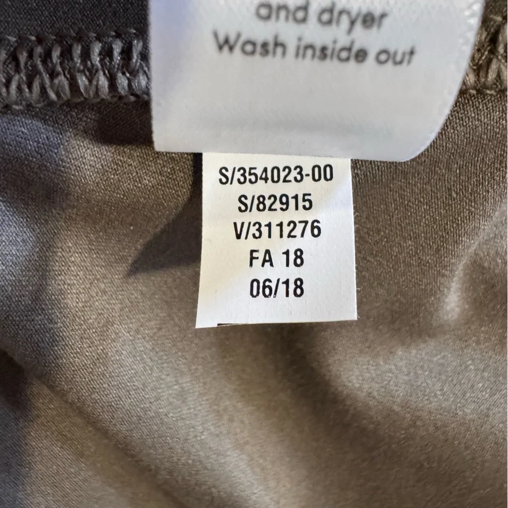 NWT Athleta Limitless Camo Keyhole Tank in Arbor Olive Sz L - Picture 13 of 14